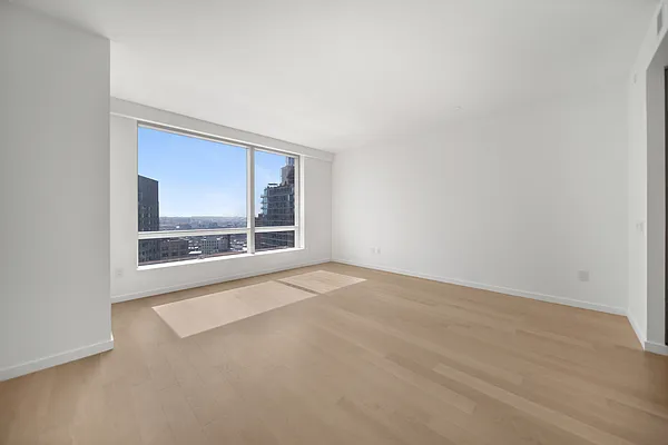 Rented by Compass | media 32