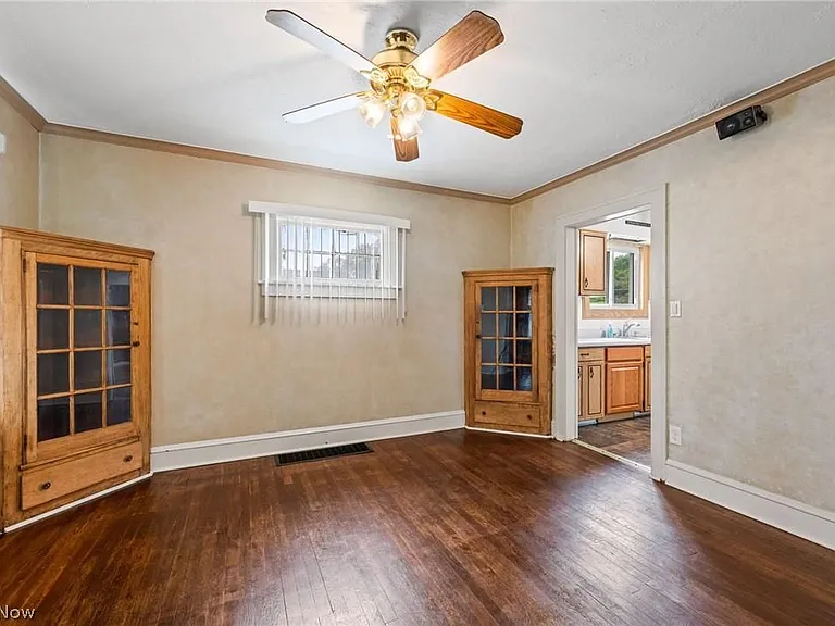11715 Rutland Ave — Photo 7