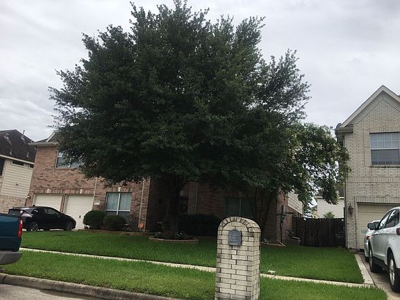 2nd image of 2413 Pine Lake Dr