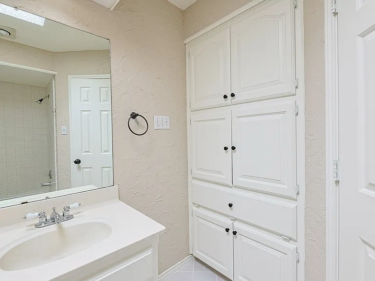 9708 Aberdeen Ave — Photo 33