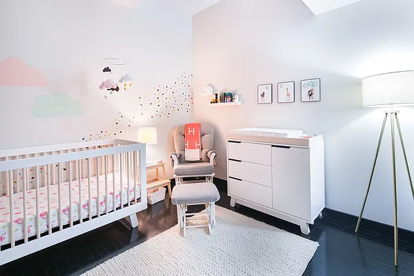 Sold by Compass | media 6