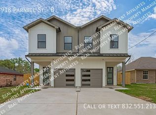 7918 Parnell St #B, Houston, TX 77051