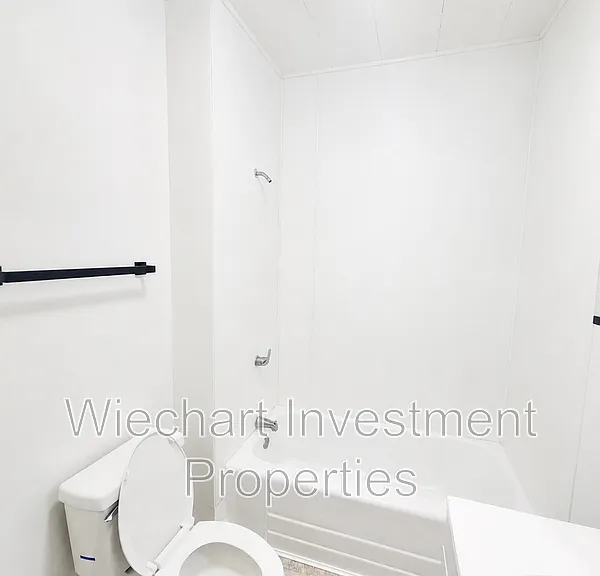770 Richie Ave — Photo 15