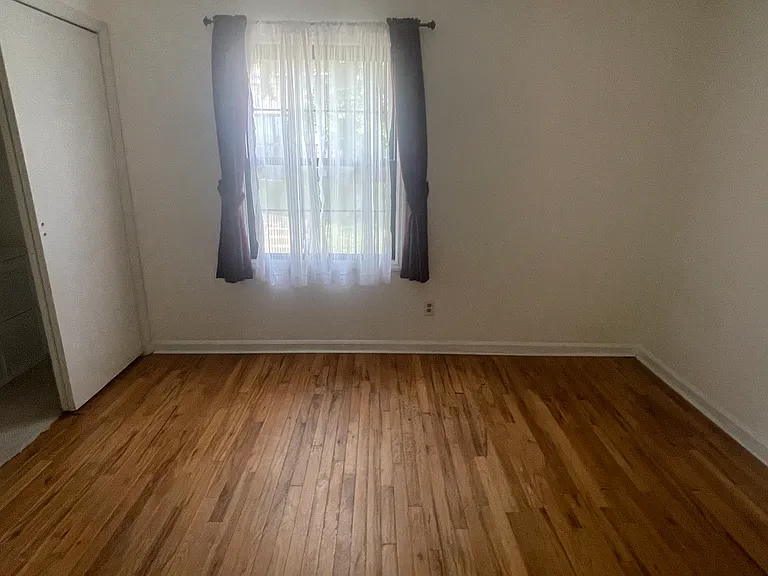 721 Pennsbury Blvd — Photo 22