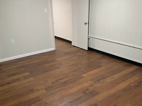 3rd image of 4502 Liberty Ave #10753684