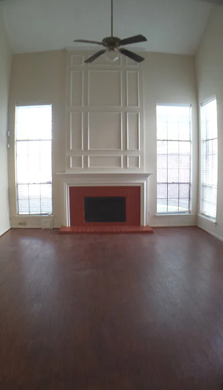 4 bed, 2586 sqft, $2,430 — Photo 4