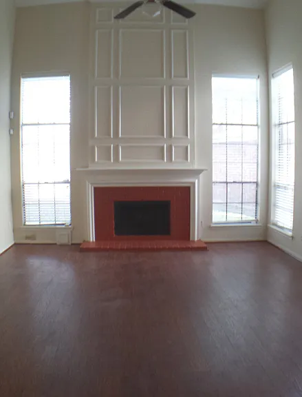 2319 Mill Creek Dr — Photo 4