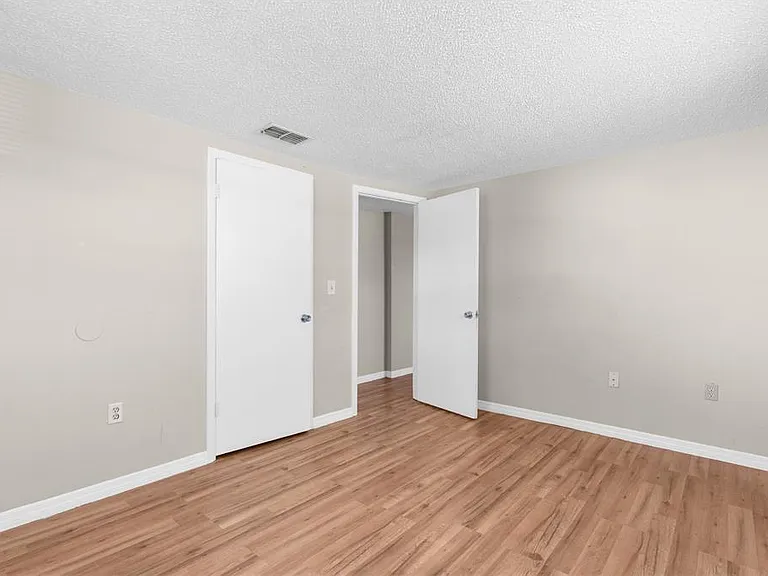 11902 Oceanside Dr — Photo 16