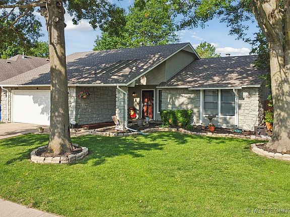 4th image of 3200 S Elder Ave