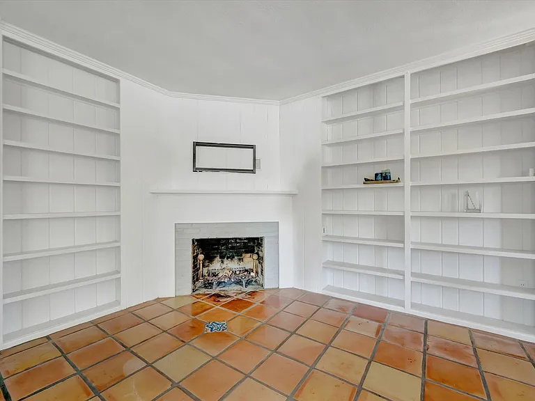 4237 Higel Ave — Photo 18