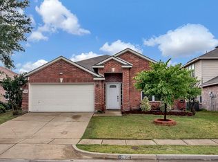 13605 Lost Spurs Rd, Roanoke, TX 76262