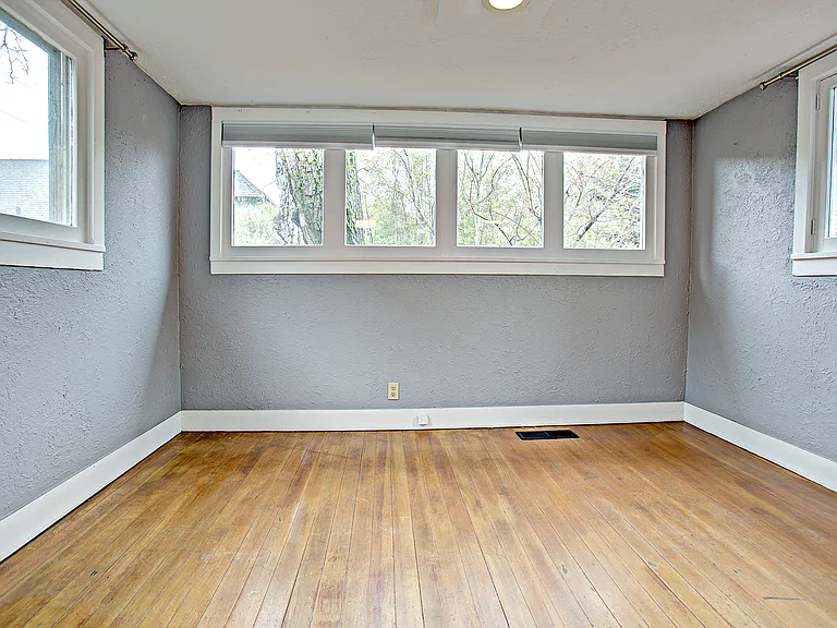 Bedroom 3 - Master