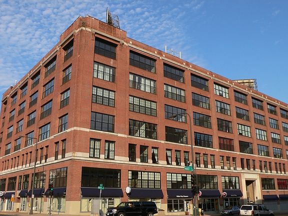 3rd image of 500 Robert St #705