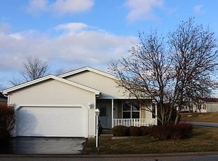 2900 Buckskin Ln, Grayslake, IL 60030
