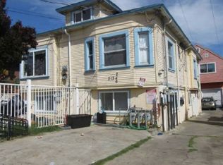 3132-3134 3136 Pleitner #A, Oakland, CA 94602