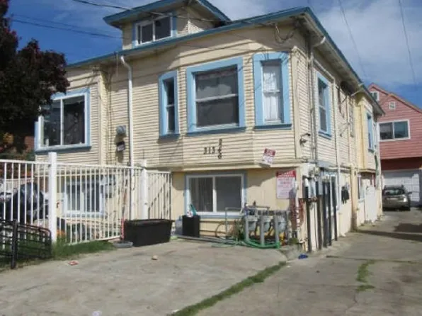 3132-3134 3136 Pleitner #A, Oakland, CA 94602