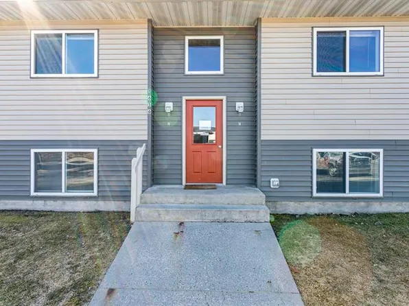 North Russell Apts-1650 N Russell