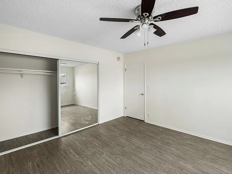 1808 N Harvard Blvd — Photo 14