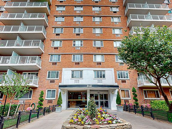 4th image of 39-65 52nd St #7D