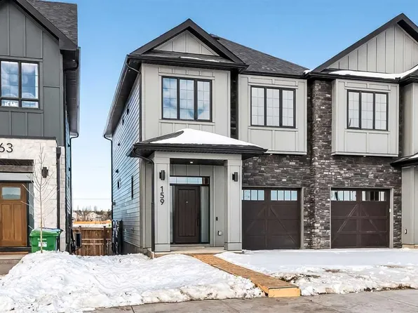 159 E Greenwich Dr NW, Calgary, AB T3B 6N9