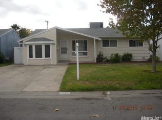 2020 Bowling Green Dr, Sacramento, CA 95825