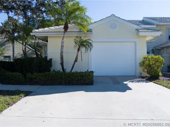 2425 SW Foxpoint Trl, Palm City, FL 34990