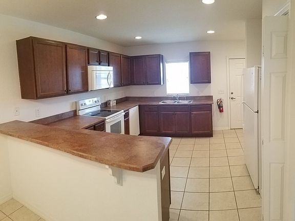 3rd image of 10588 SE 67th Ct #26