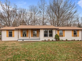 210 Hazelwood Dr, Hendersonville, TN 37075