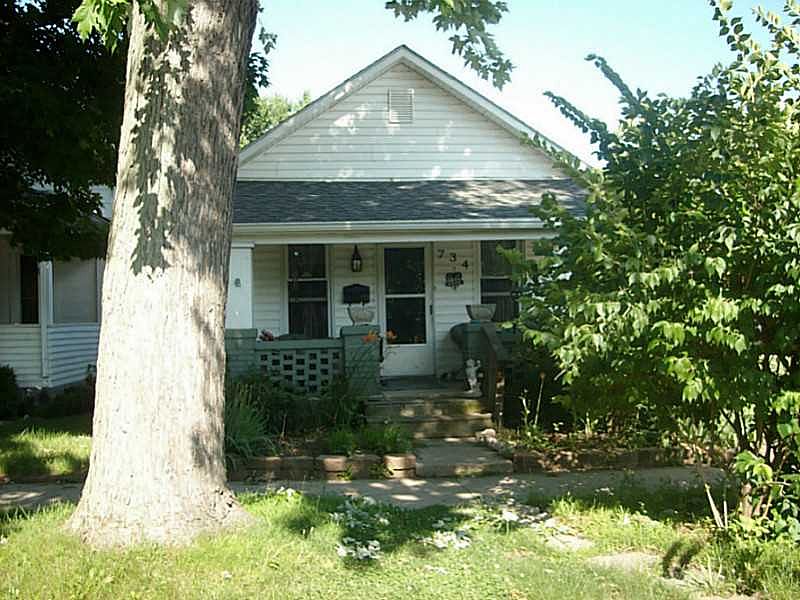 1st image of 734 S Main Ave