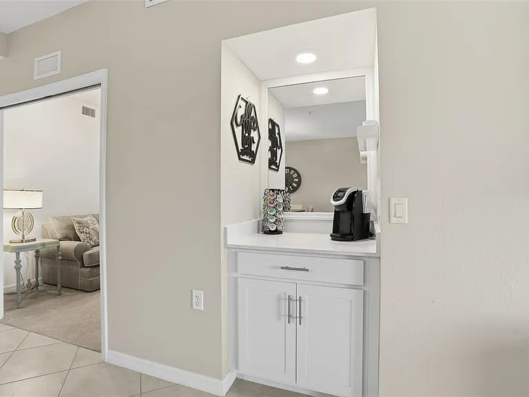 14204 Heritage Landing Blvd #712 — Photo 11