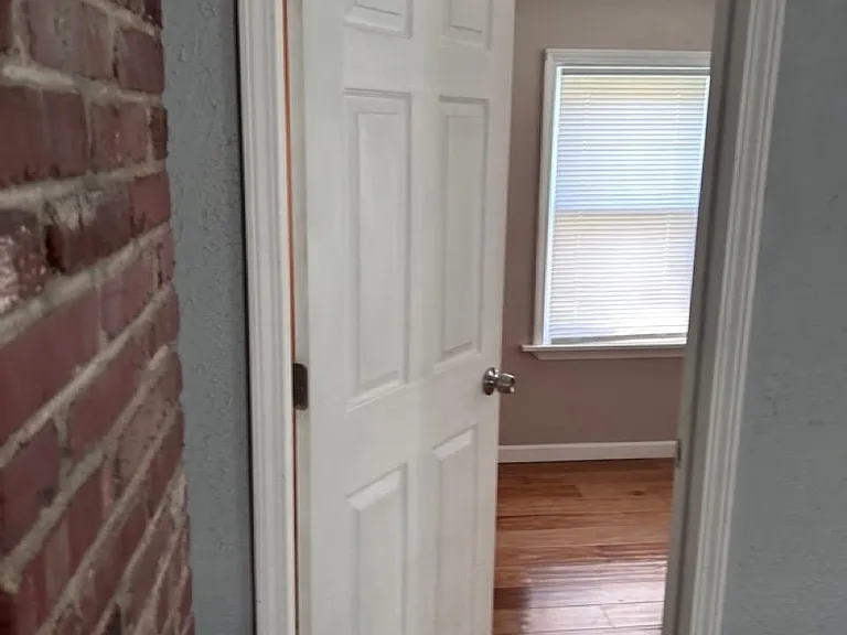 1222 Spruce St — Photo 4