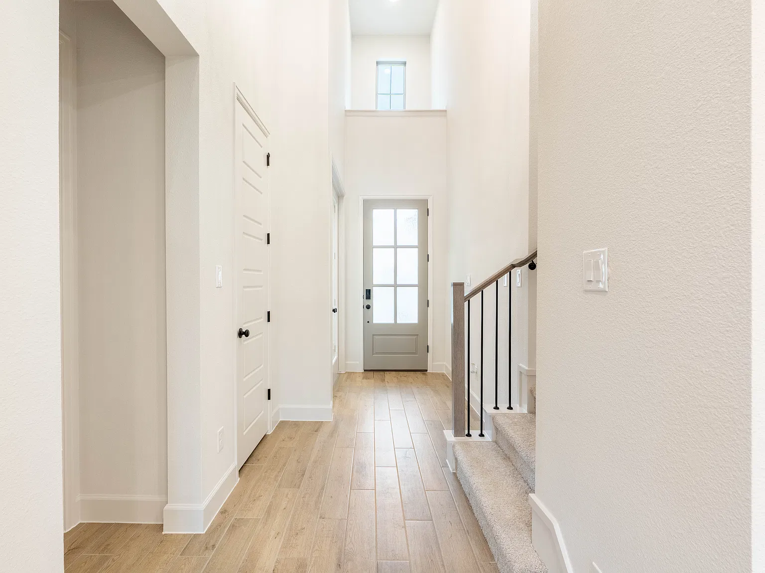4 bed, 2619 sqft, $3,250 — Photo 4