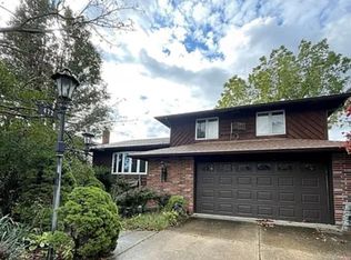 472 Saint Lawrence Blvd, Eastlake, OH 44095