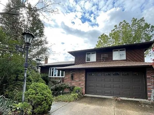 472 Saint Lawrence Blvd