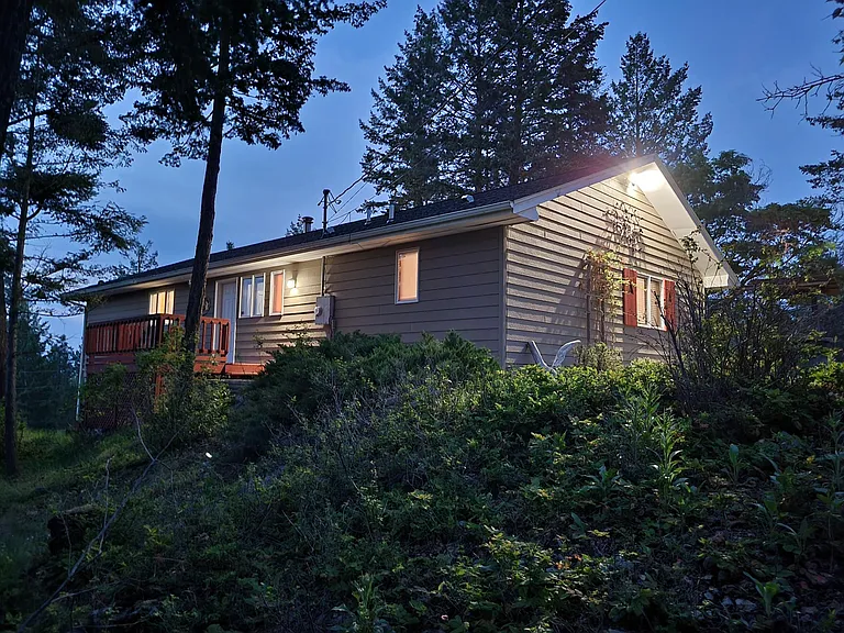 34373 Hilltop Dr — Photo 2