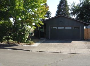 2280 Smokethorn Way, Medford, OR