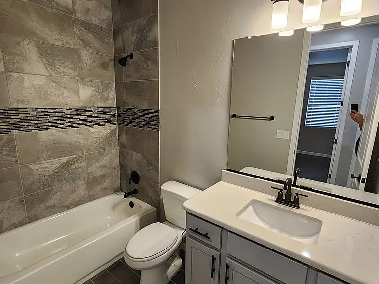 4711 Big Springs St — Photo 24