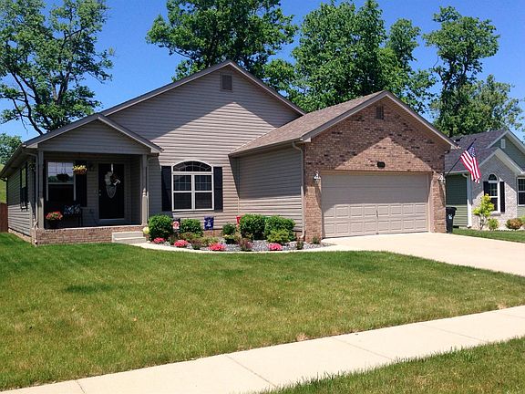 4th image of 300 Oxford Cir