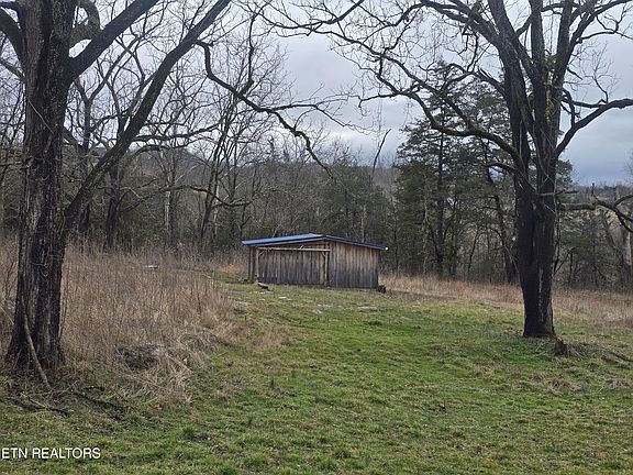 5th image of Doc Hurst Rd