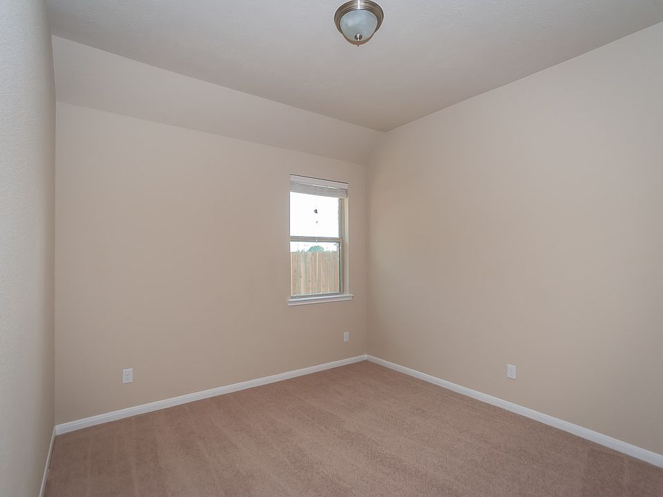 1st image of 6102 Carver Pines Dr