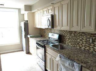 17 47th St APT 3, Weehawken, NJ 07086