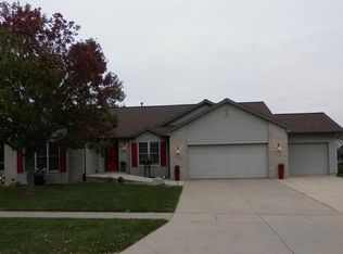 2610 Salem Cir, Marion, IA 52302
