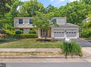 8084 Winding Way Ct, Springfield, VA 22153