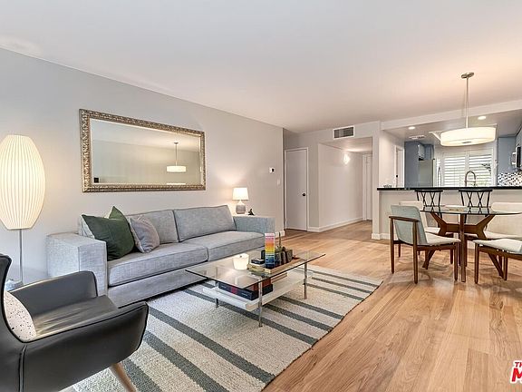 3rd image of 2018 Griffith Park Blvd APT 215