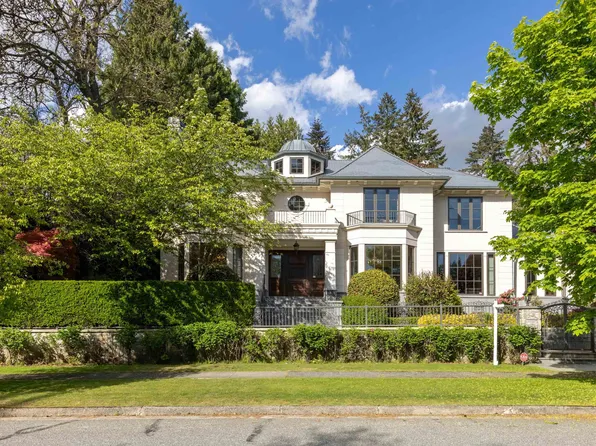 5376 Connaught Dr, Vancouver, BC V6M 3G6