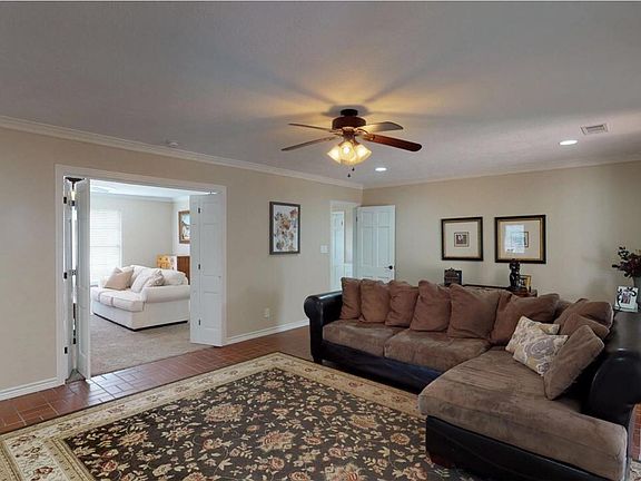 3rd image of 1285 19th St