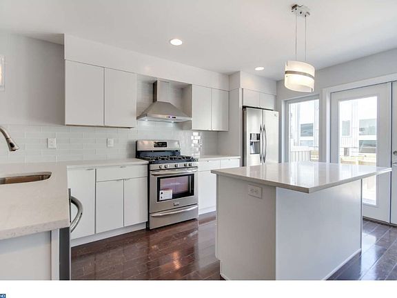 3rd image of 2412 E Gordon St #6