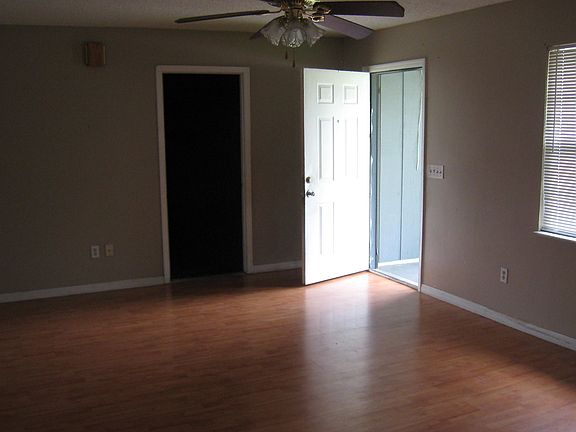 Entrance into living room