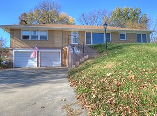 8312 N Troost Ave, Kansas City, MO 64118