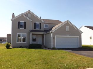 320 Pierpont Ln, Yorkville, IL 60560